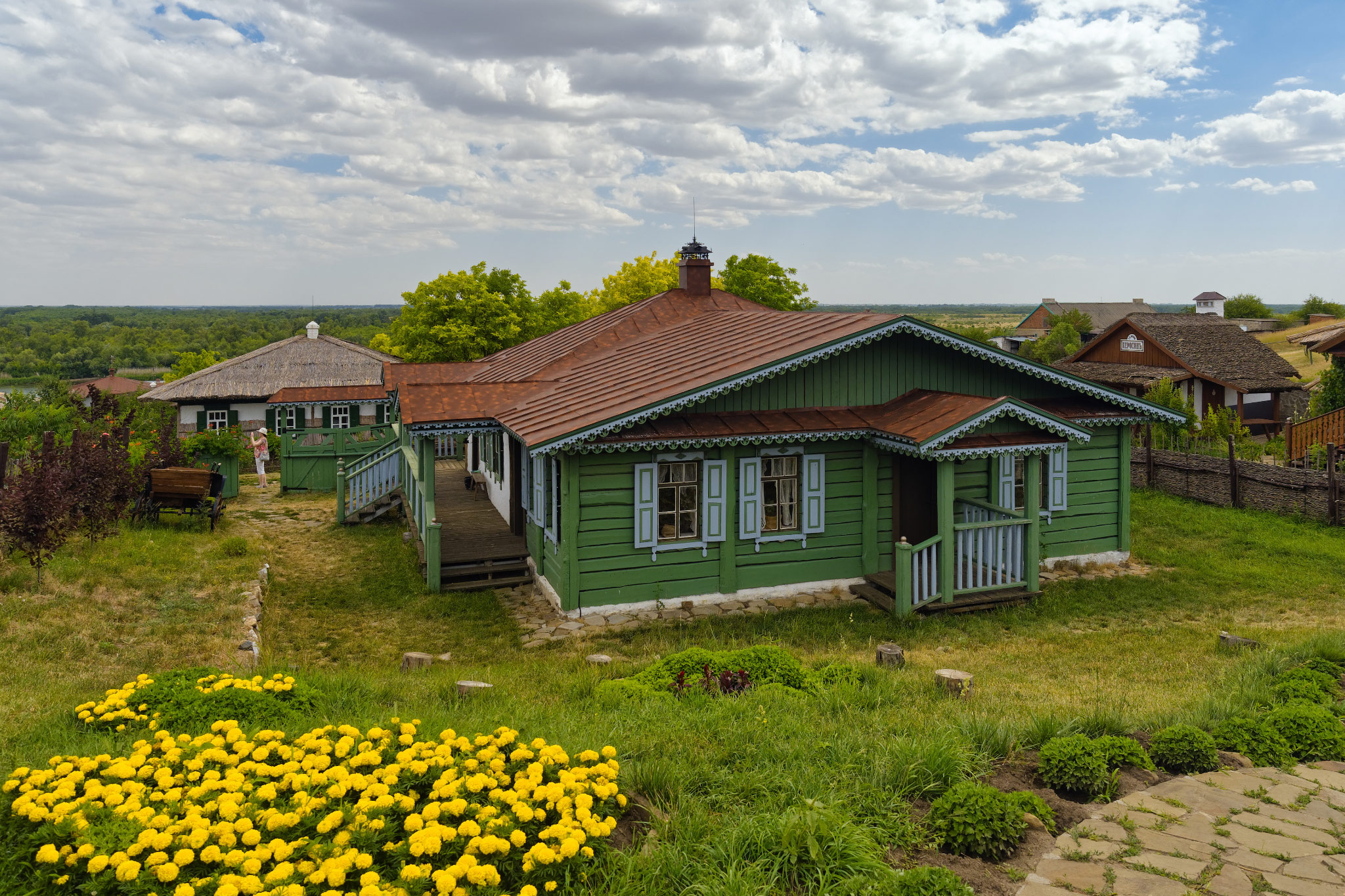 Хутор Старозолотовский. Этнографический музей «Тихий Дон» (Khutor Starozolotovskii. Ethnographic Museum «Quiet Flows the Don»)